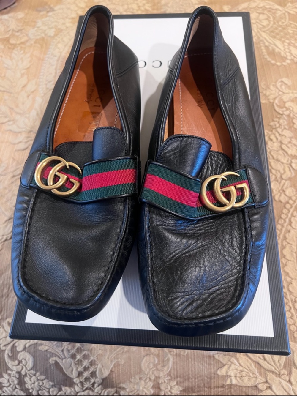 Authentic Gucci Black Leather Loafers with Green and Red Web & Gold Horsebit - Picture 4 of 8